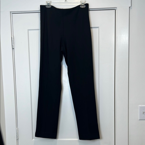 Adrienne Vittadini Black Straight Leg Pants with Streamlined Fit size 8. - Picture 1 of 8